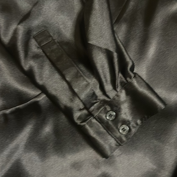 Simply Vera (Vera Wang) black tie neck satin-like blouse - Picture 3 of 10